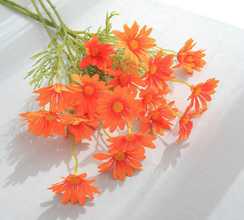 Small daisy Fake Flower Artificial Dutch chrysanthemum Color:Orange
