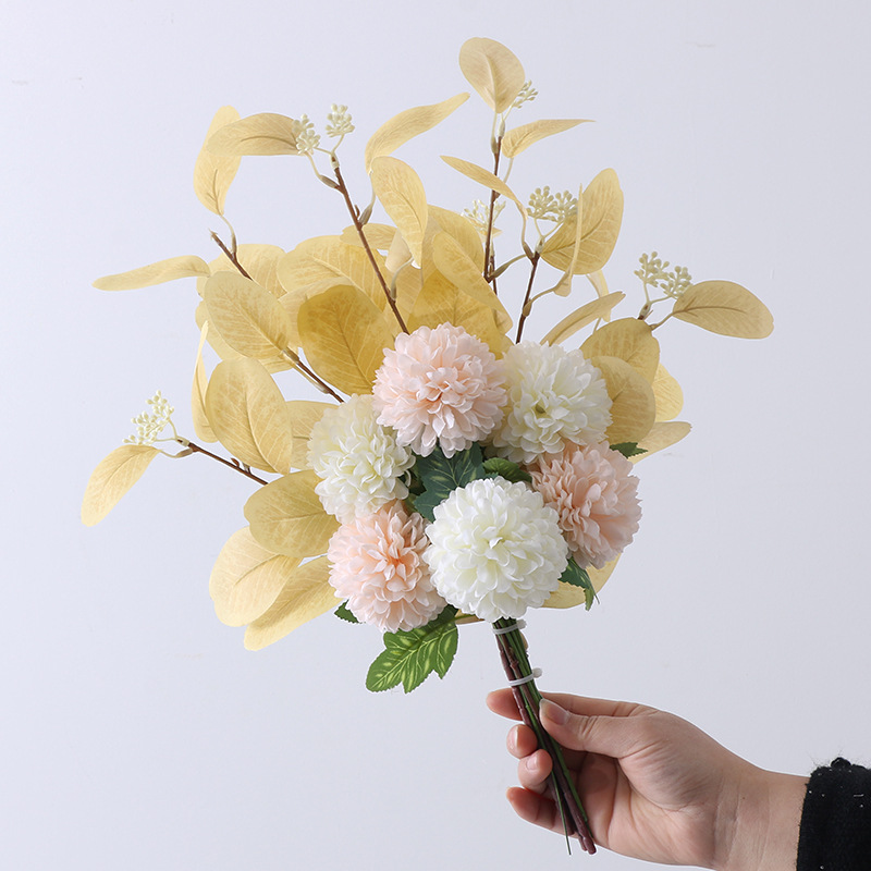 Simulated eucalyptus leaf ball chrysanthemum bouquet flower arrangement fake flower ornaments Champagne White