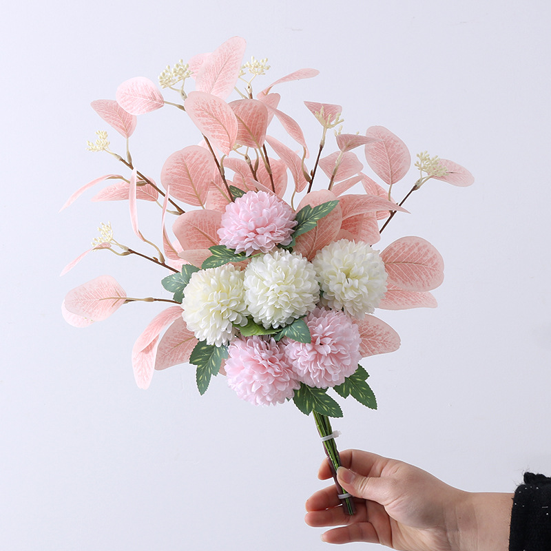 Simulated eucalyptus leaf ball chrysanthemum bouquet flower arrangement fake flower ornaments White Pink